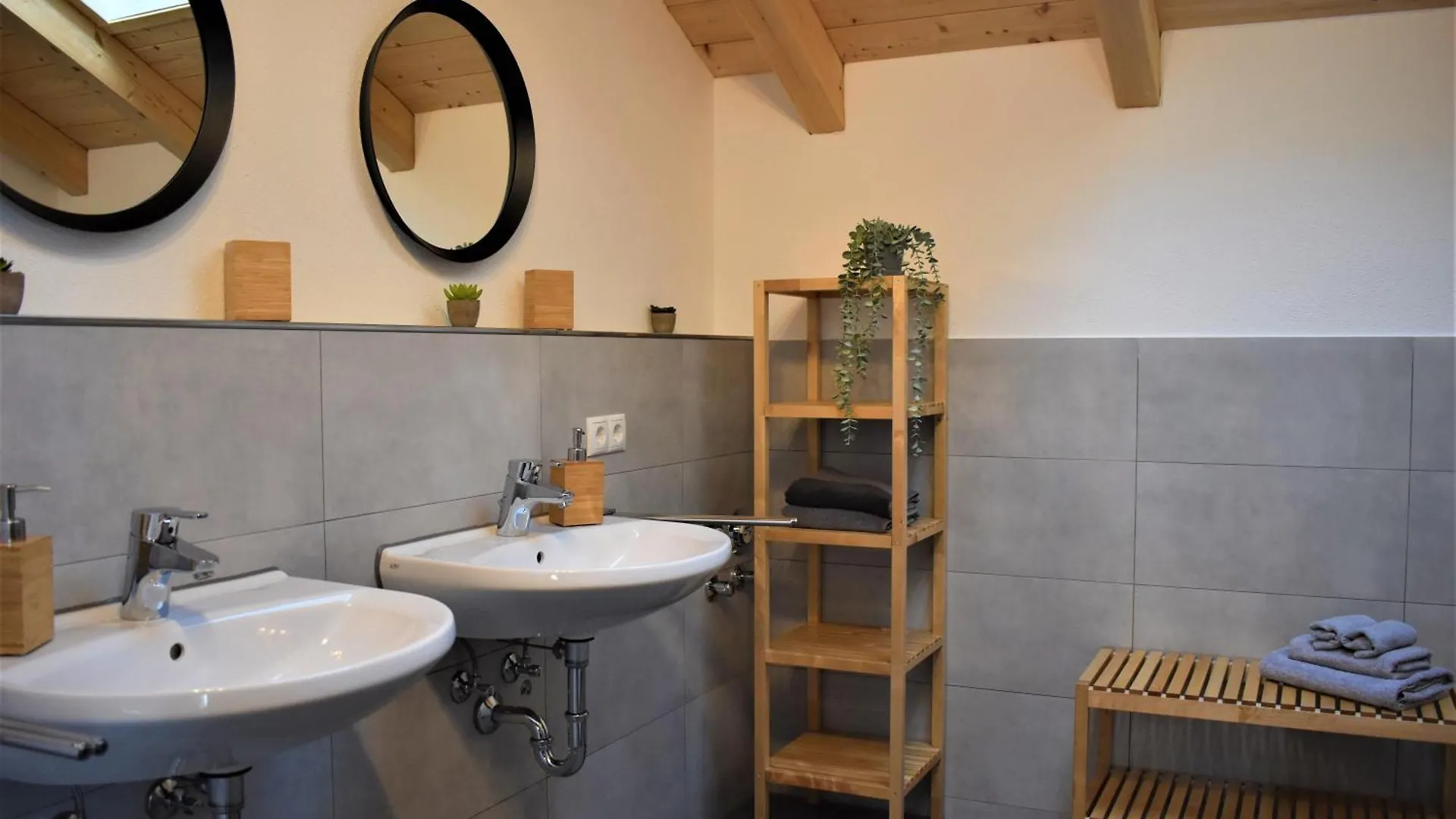 Ferienwohnungen Rosenheim - Pang Apartment